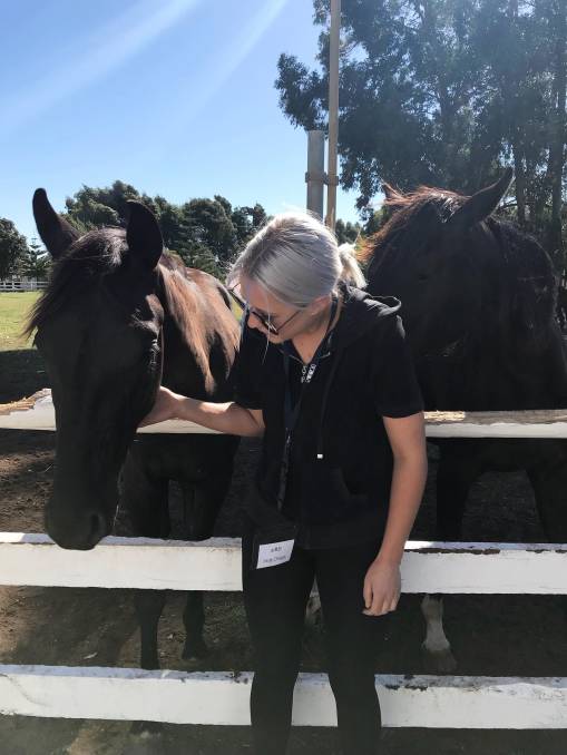 Mandurah Millennials on a Mission: Introducing canine behaviour specialist and author Holly Drage – Mandurah Mail