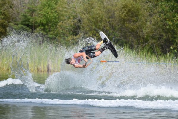 Surrey water skiers and wakeboarder lighting up Melbourne masters comp – Surrey Comet