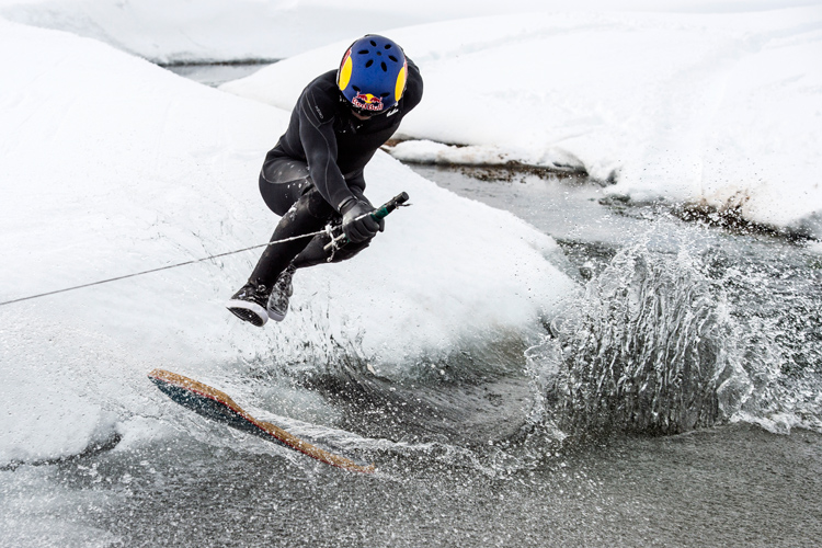 The day Brian Grubb combined wakeskating with snowboarding – SurferToday