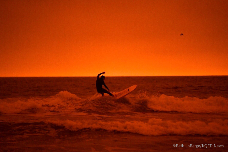 People are Surfing Under Smoky Orange Skies in San Francisco – KQED