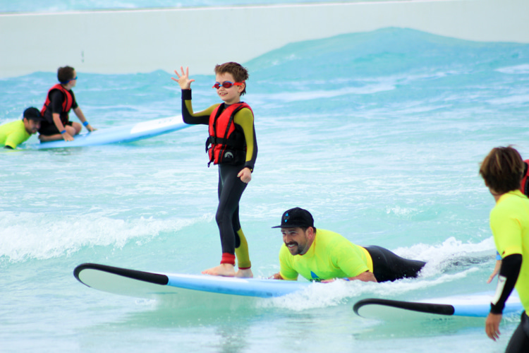 The benefits of wave pools to adaptive surfers – SurferToday